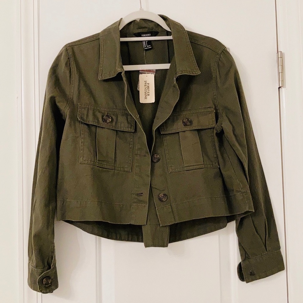 NWT Cropped green jacket